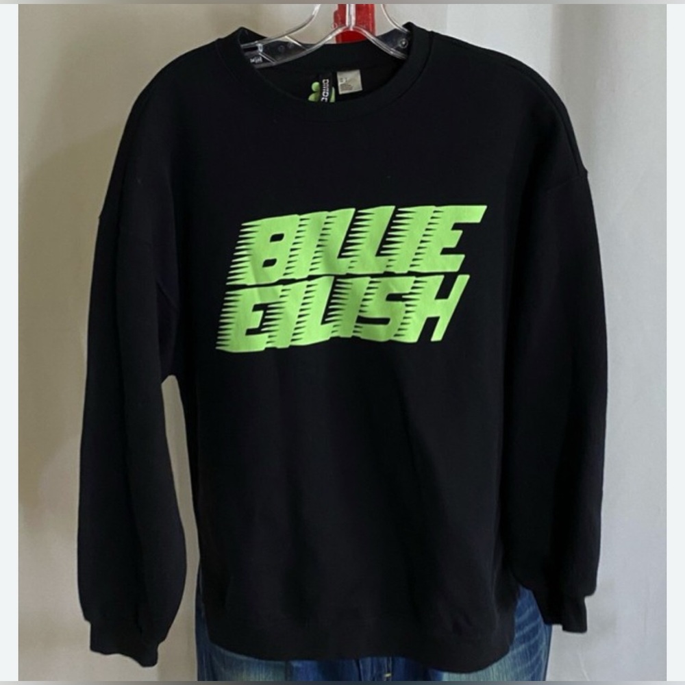 Black and Green Woman’s Sweater H&M Billie Eilish